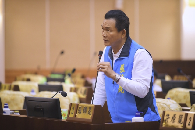 2025-10-28 第20屆第6次定期會-縣政質詢(共48張)