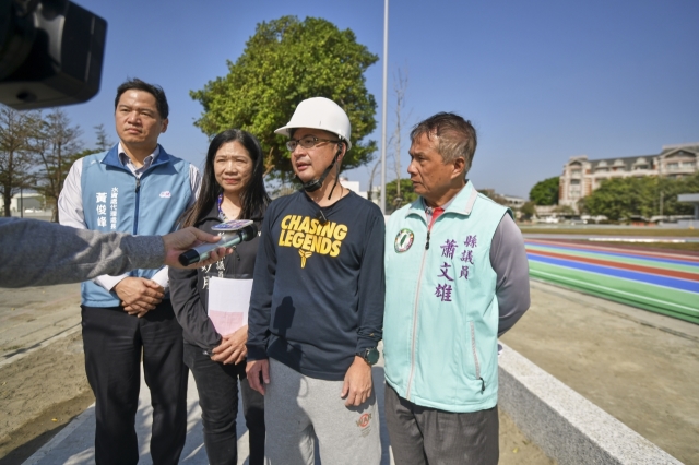 2025-12-23 第20屆第17、18次臨時會-縣政考察(共44張)