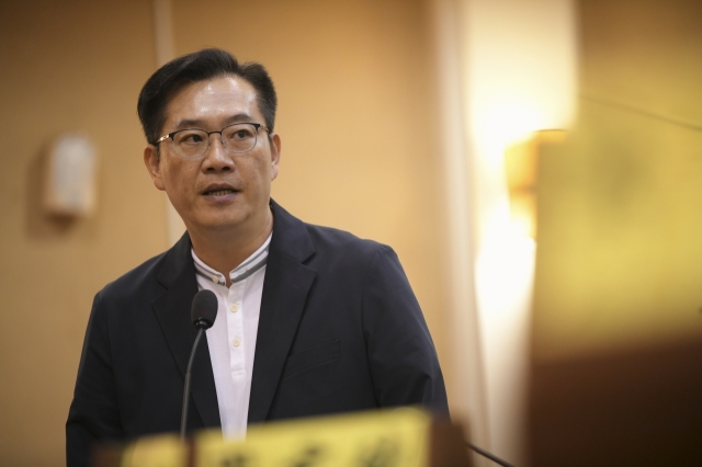 2025-10-27 第20屆第6次定期會-縣政質詢(共40張)